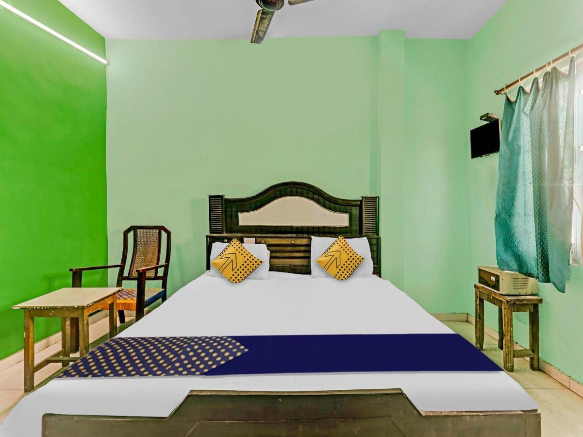 Spot On 81122 Saket Honest Hotel Ayodhya Bagian luar foto
